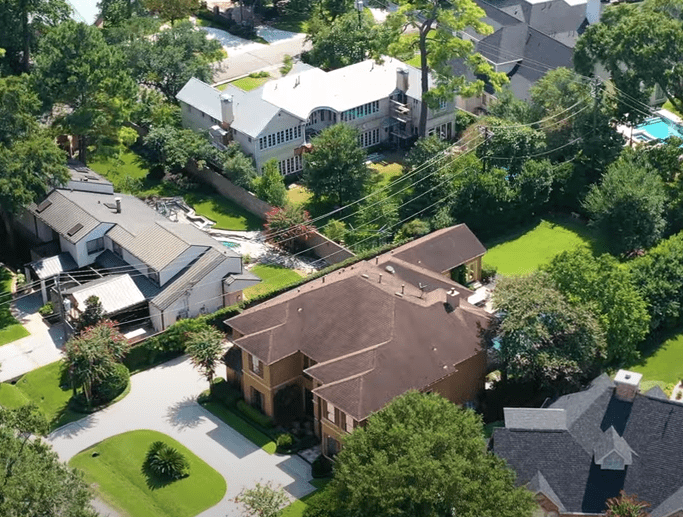 Your Home Sold Guaranteed Realty - Chris Schmidt Team can help you find homes for sale in Hilshire Village.