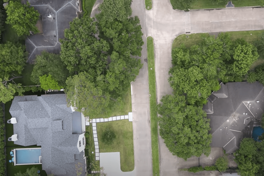 Your Home Sold Guaranteed Realty - Chris Schmidt Team can help you find Hunters Creek Village homes for sale